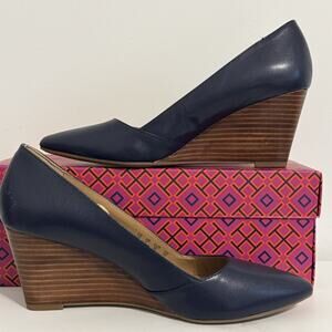 Franco Sarto Women's Blue Frankie Wedge Pump, Midnight blue Size 8